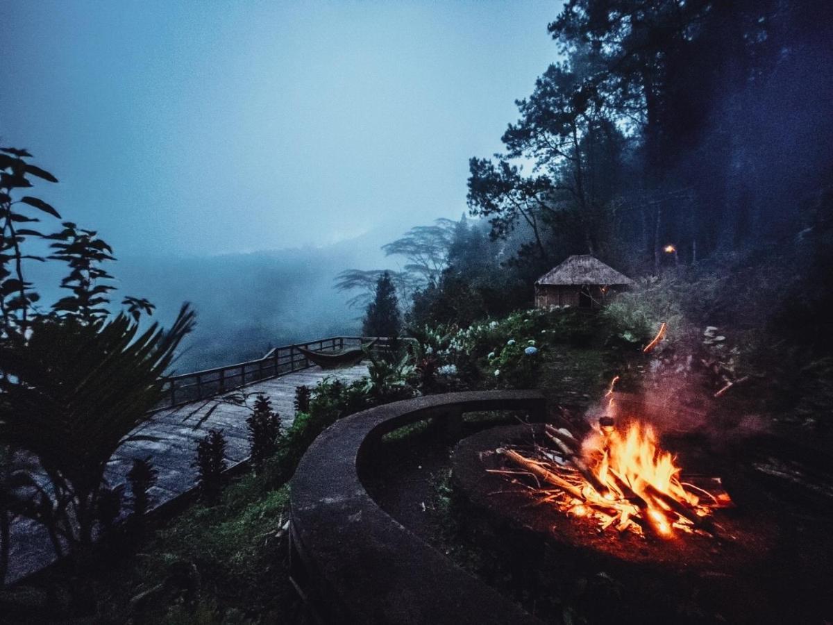 Ticket To The Moon Hammock Camp Selat Exterior foto
